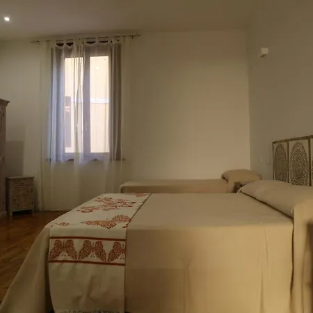 Il Giramondo B&B 페라라